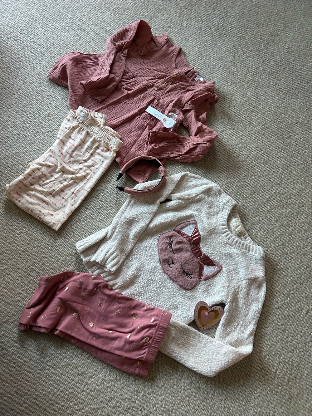 Girls' Cozy Cat Pajama Set in Dusty Rose and Cream size 7/8 New